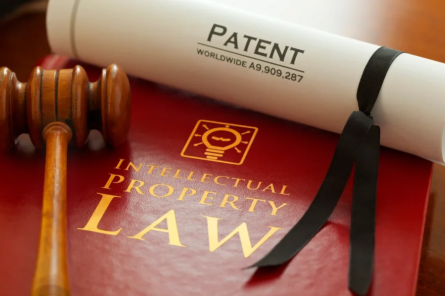 How To Become An Intellectual Property Lawyer